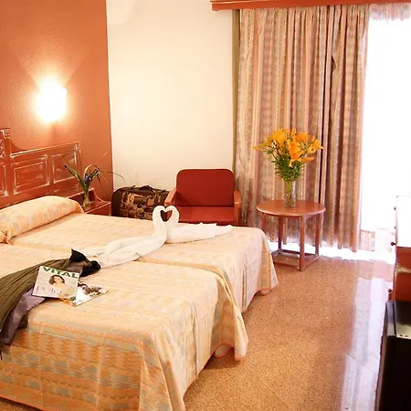 ホテル Hc Magec 4*