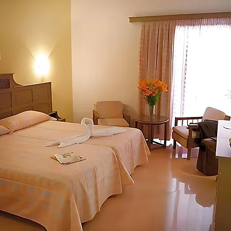 فندق Hc Magec