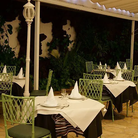 Ξενοδοχείο Hc Magec 4*